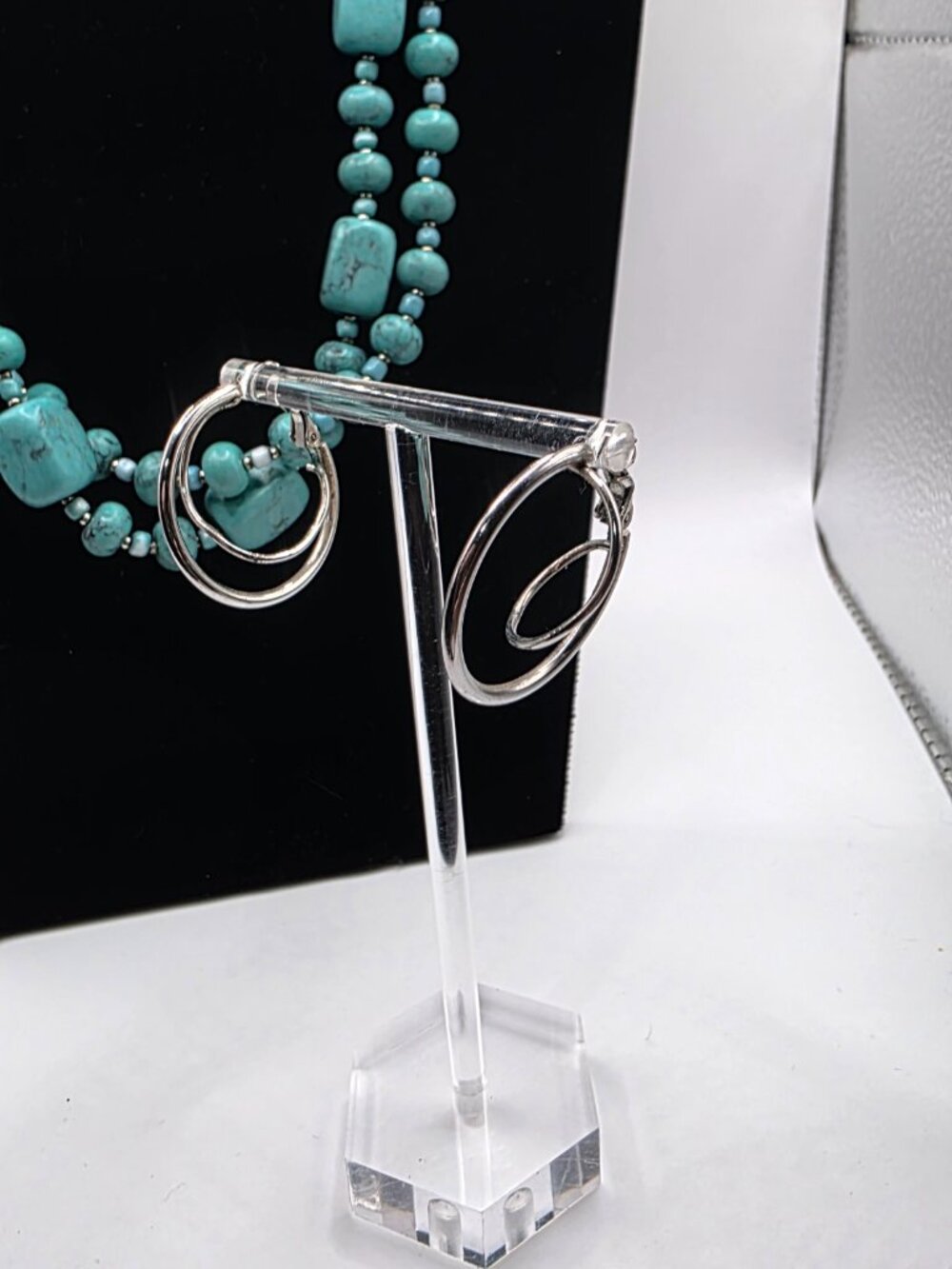 Premier Designs Cabo Faux Turquoise Necklace & Silver Tone Earrings Set - Picture 8 of 8